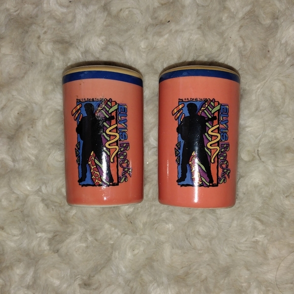 🚨 Elvis Salt and Pepper Shakers - Picture 5 of 6
